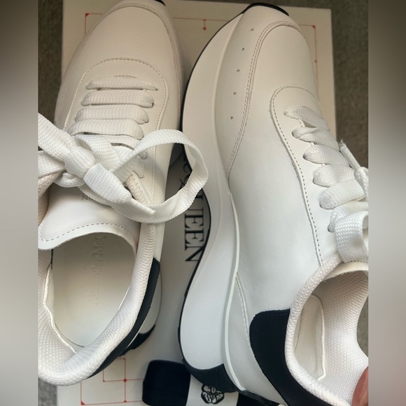 Alexander McQueen Sneakers - Picture 5 of 5
